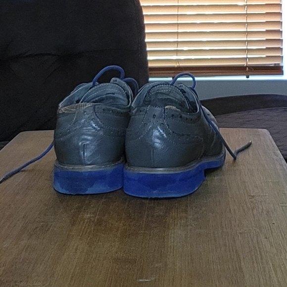 MADDEN Wingtip Men's 11 Grey with Electric Blue soles Pre-owned - Picture 5 of 11